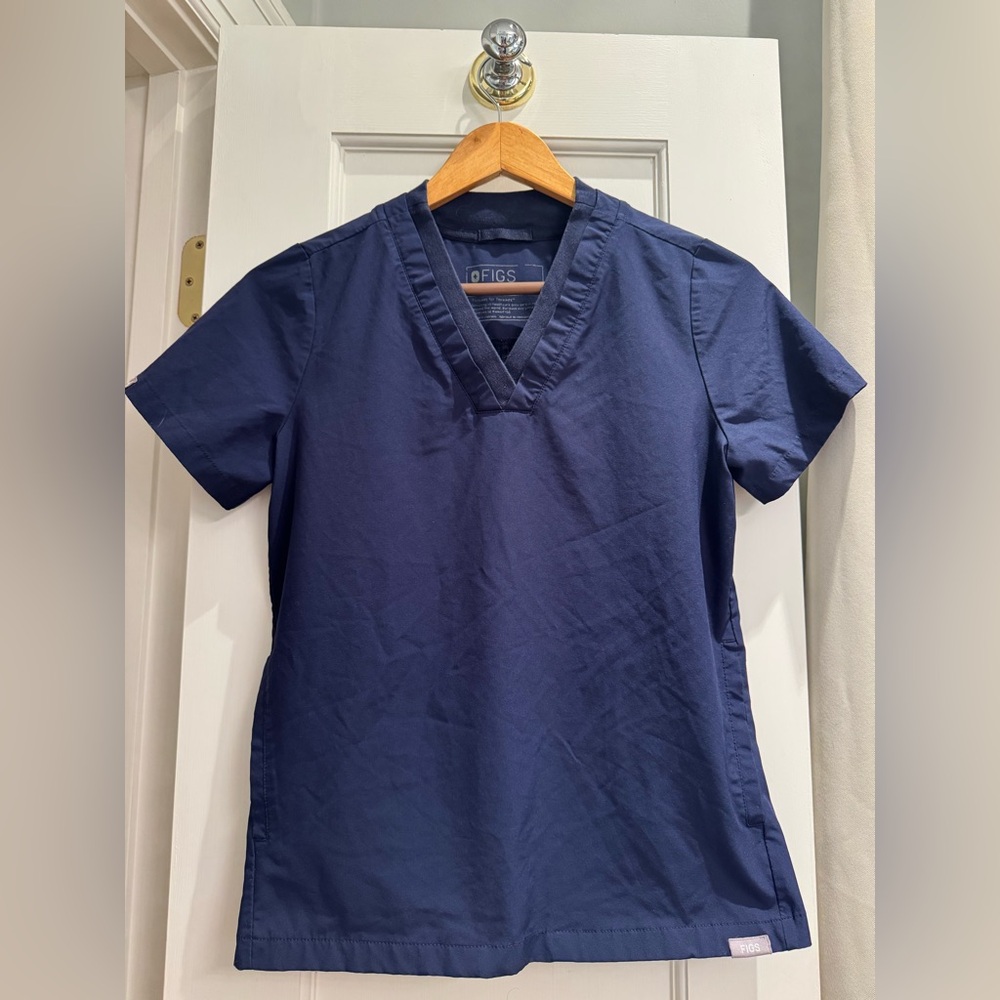 Figs Women's Short Sleeve V-Neck Top Navy XXS